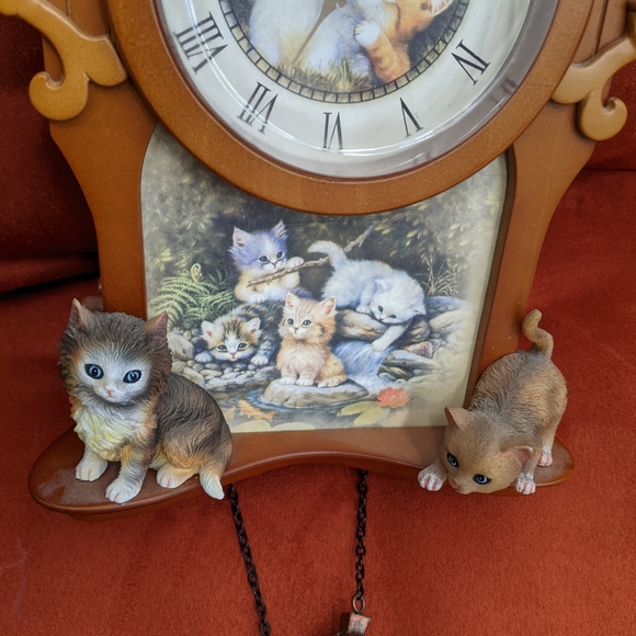 The Bradford Exchange Other - Cat Clock